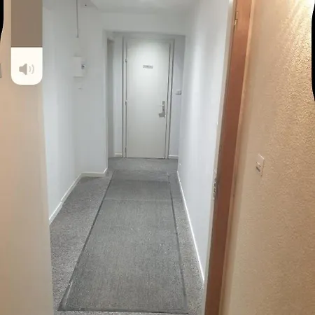 F2